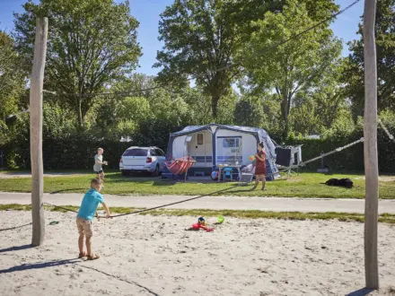 Kampeerplaats Comfort met huisdier en speelelement 3
