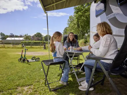 Kampeerplaats Comfort met huisdier en speelelement 13