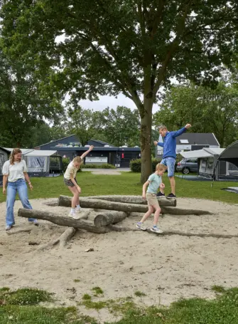 Kampeerplaats Comfort met speelelement 112