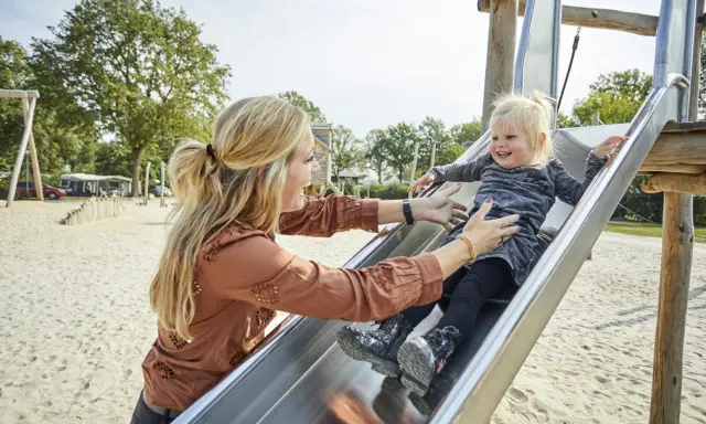 Kampeerplaats Comfort met speelelement 56