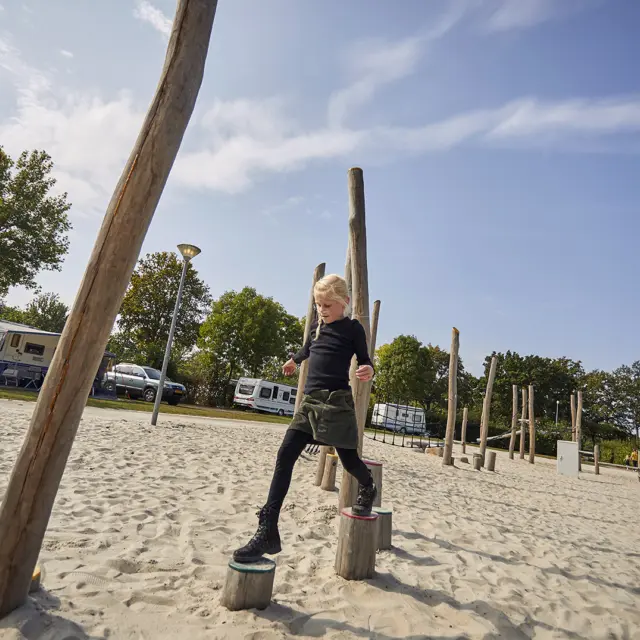 Kampeerplaats Comfort met speelelement 60