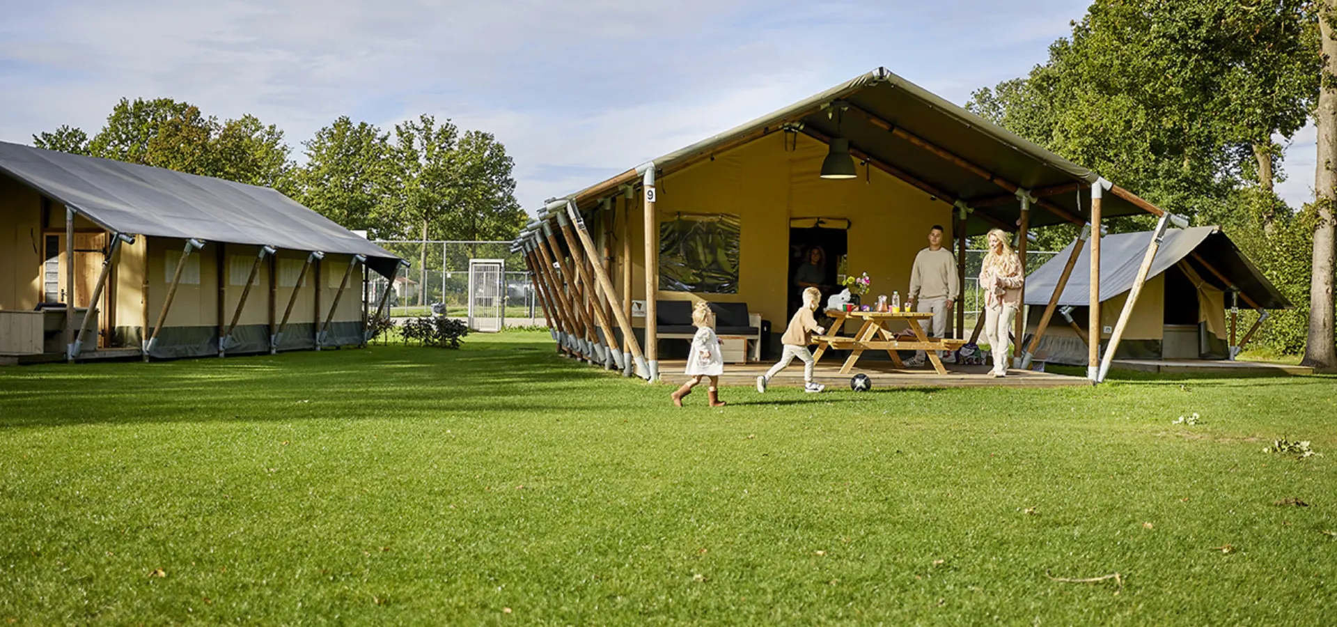 Glamping Tent Comfort 2 17
