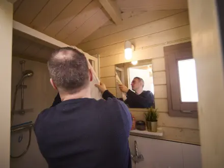Simple Camp met douche Binnen 6