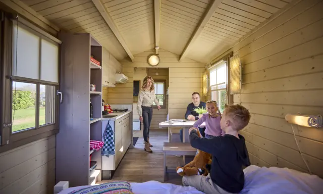 Simple Camp Binnen 1