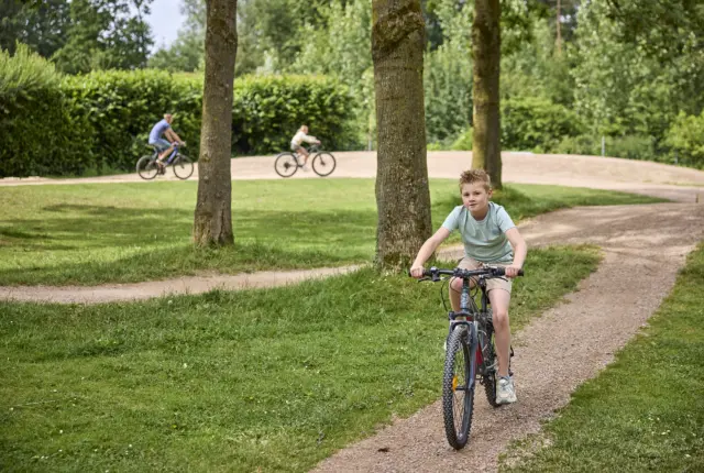Fietscrossbaan 25