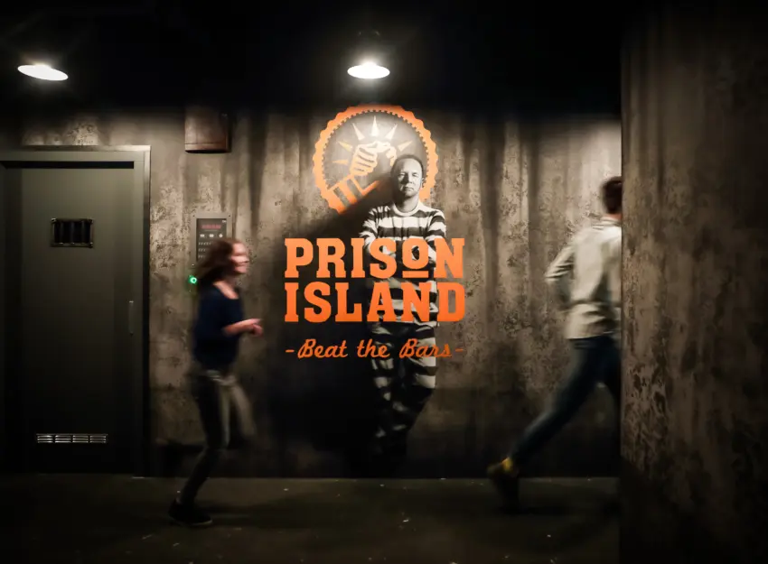 2018 10 AIE Prison Island Teaser Klein 005